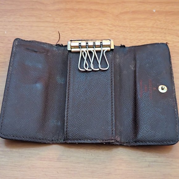 Louis Vuitton Damier Key Holder/Wallet #1665*** - Picture 6 of 9